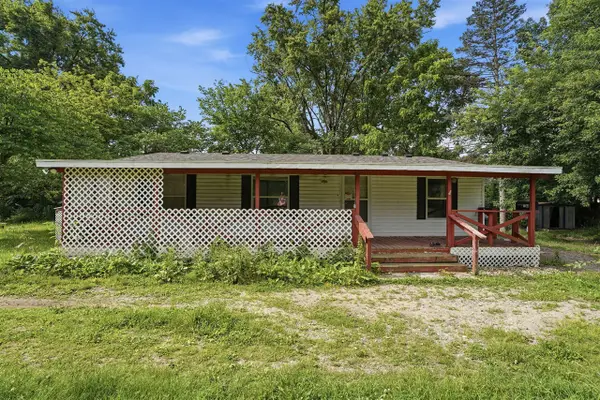 1260 S 13th, Niles, MI 49120
