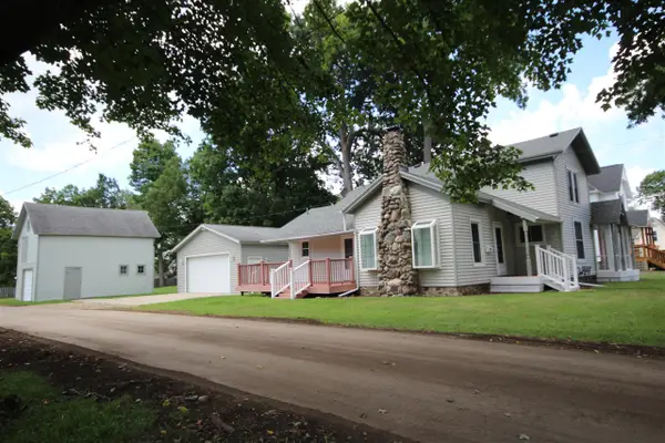 208 S Michigan, Vicksburg, MI 49097