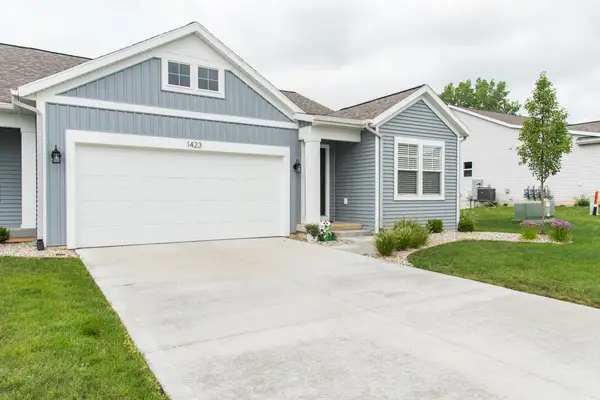 1423 N Village, Kalamazoo, MI 49009