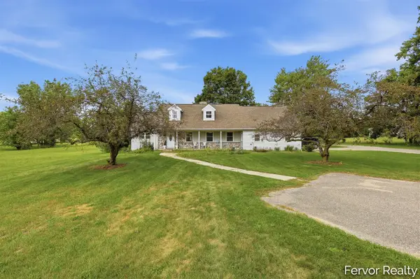 1313 64th, Byron Center, MI 49315