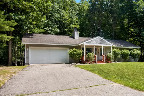 4270 Baywood, Traverse City, MI 49686