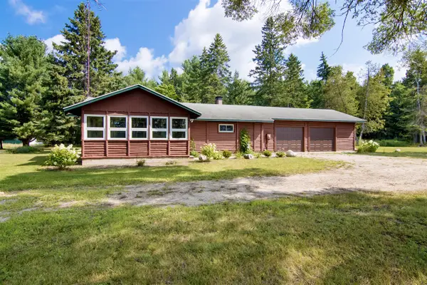 5073 Thumb Lake, Boyne Falls, MI 49713
