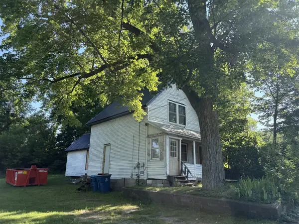 915 Gordon, Kalamazoo, MI 49048