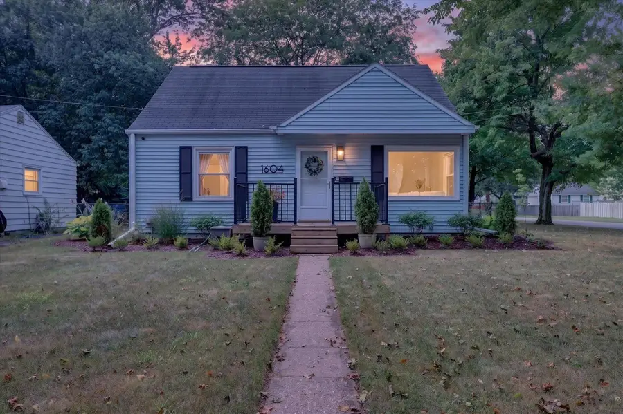 1604 Roseland, Kalamazoo, MI 49001 - #2