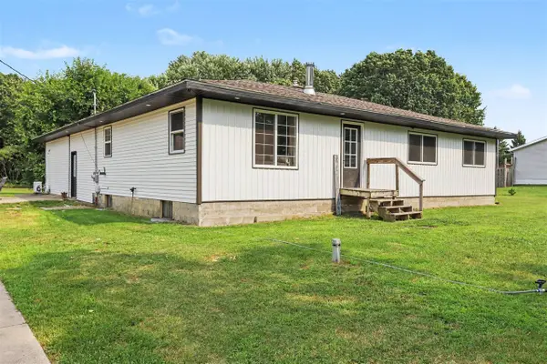 67821 29th, Lawton, MI 49065