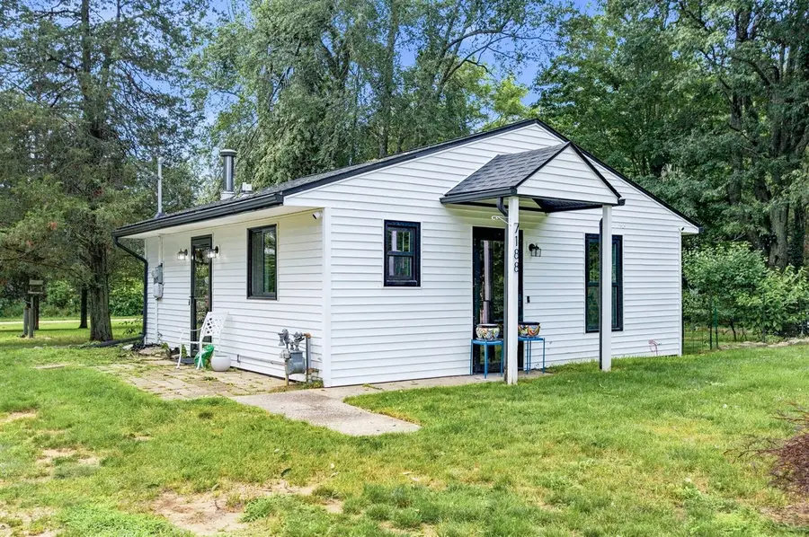 7188 E Beach, South Haven, MI 49090 - #3