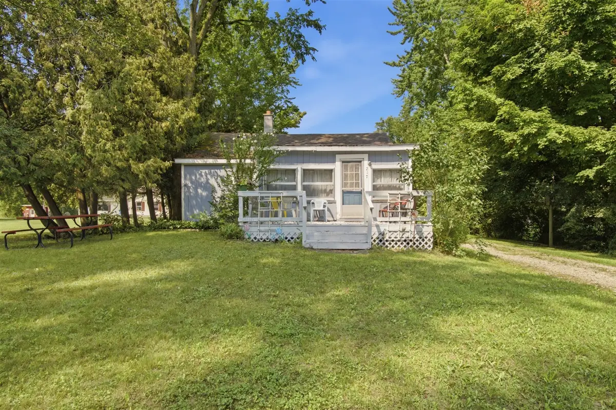 217 N Muencher, Howard City, MI 49329 - #1