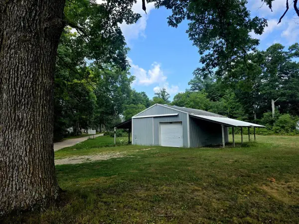 747 S Silver, White Cloud, MI 49349