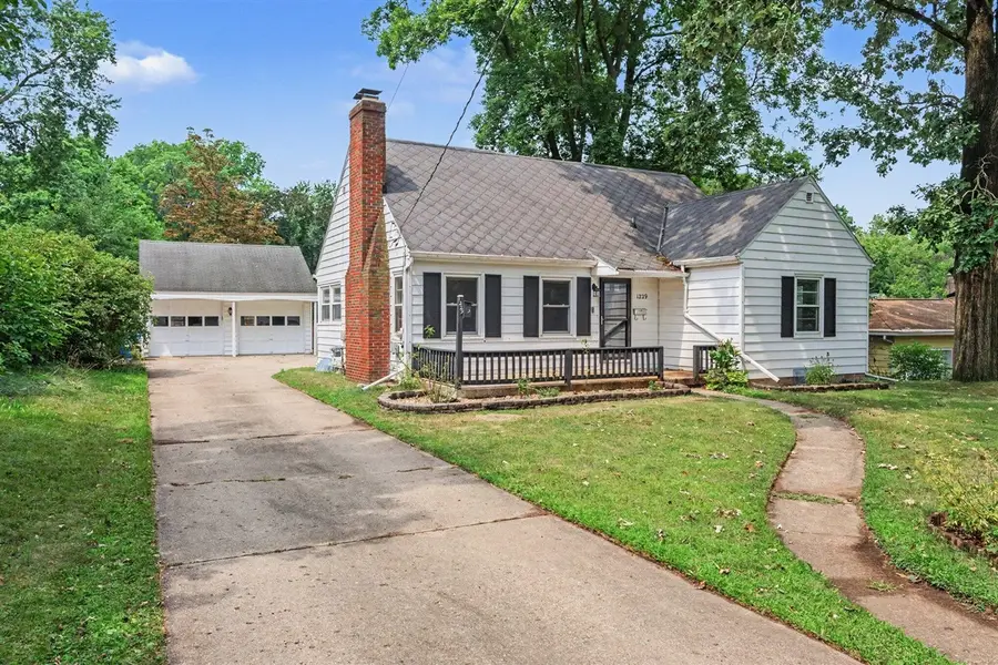 1229 N Fletcher, Kalamazoo, MI 49006 - #3