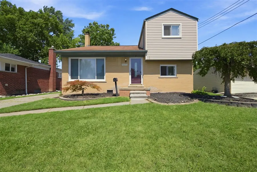 31040 Stephen, Westland, MI 48185 - #2