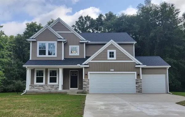 8412 Knotty Pine, Kalamazoo, MI 49009