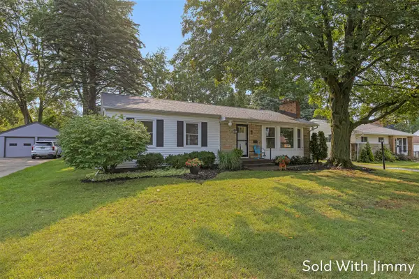 1744 Woodward, Grand Rapids, MI 49506