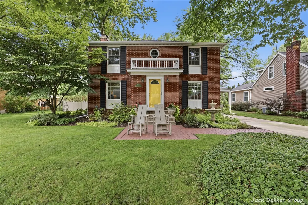 445 W Lawrence, Zeeland, MI 49464 - #1