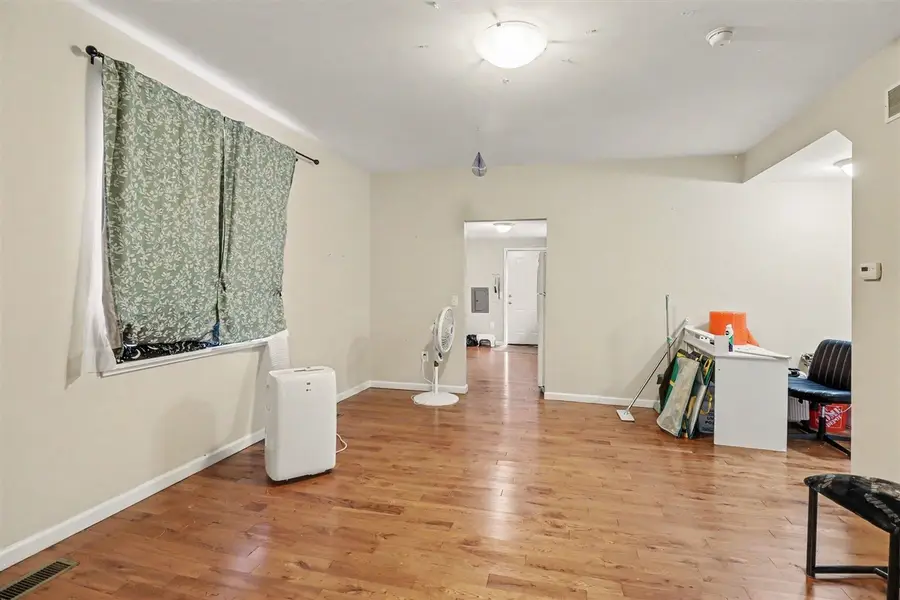 116 N Summit, Ypsilanti, MI 48197 - #2