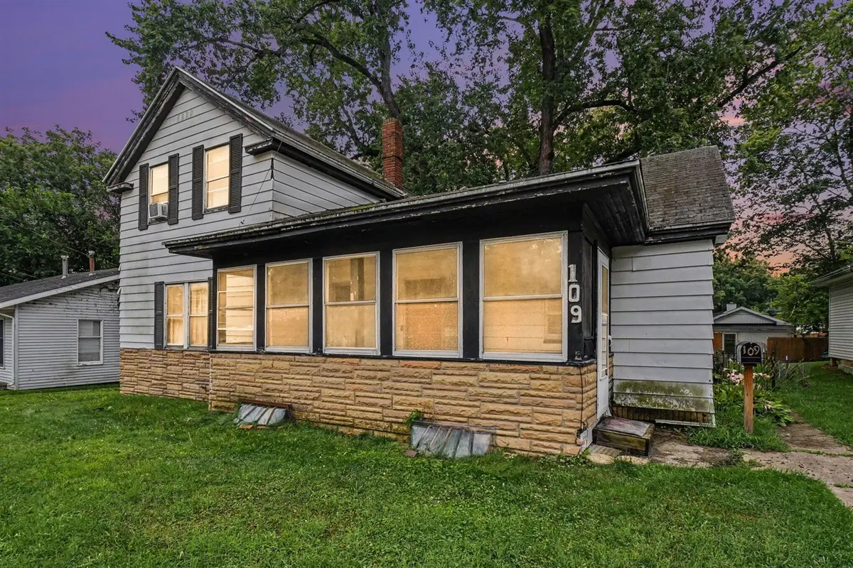 109 W Chicago, Buchanan, MI 49107 - #1
