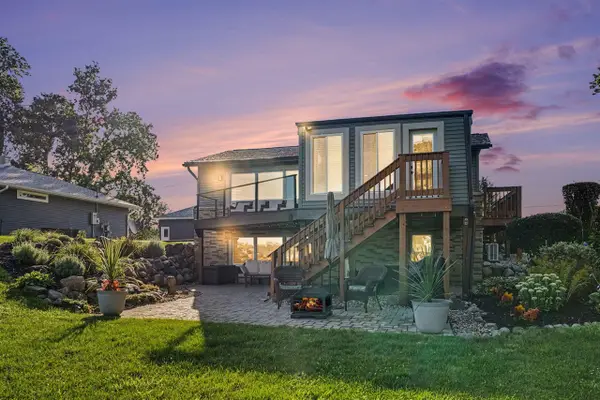 2915 Woodhams, Portage, MI 49002