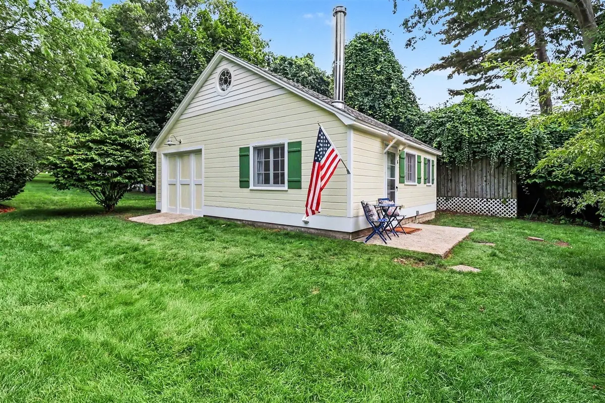 995 N Lakeshore #6, Ludington, MI 49431 - #1