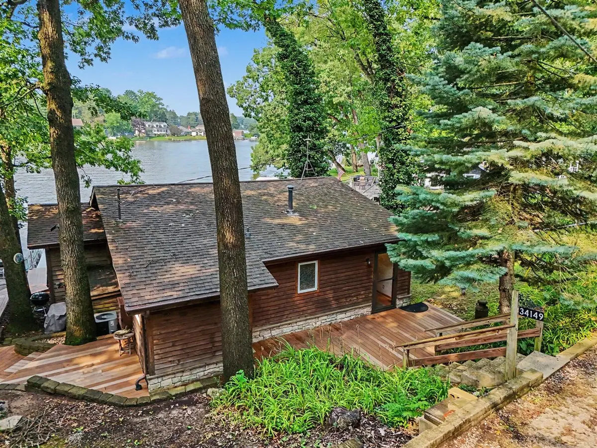 34149 Hillside, Paw Paw, MI 49079 - #1