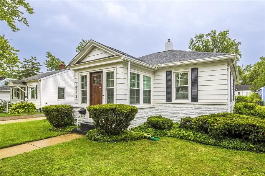 1214 Mohawk, Saint Joseph, MI 49085 - #3