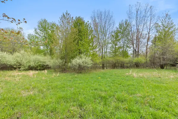00 6th, Bloomingdale, MI 49026