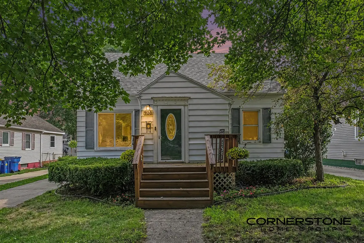 926 California, Grand Rapids, MI 49504 - #1