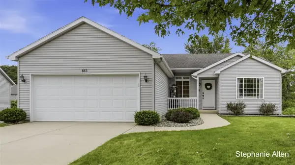 663 Ridgefield, Coopersville, MI 49404