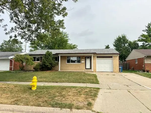 34242 S Aztec, Westland, MI 48185