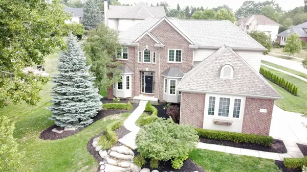 5120 Parkgate, Commerce Twp, MI 48382