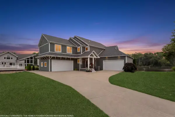 2545 Bay Pointe, Saint Joseph, MI 49085