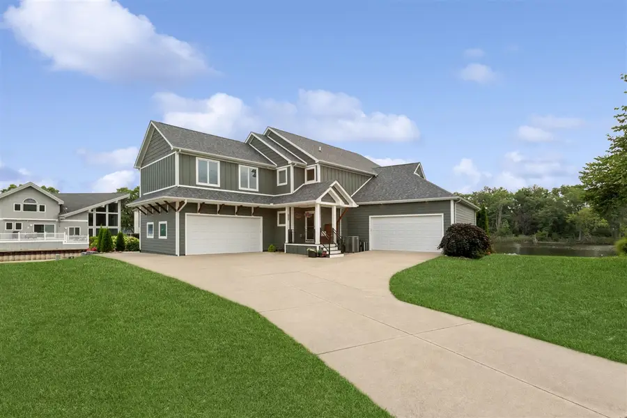 2545 Bay Pointe, Saint Joseph, MI 49085 - #2