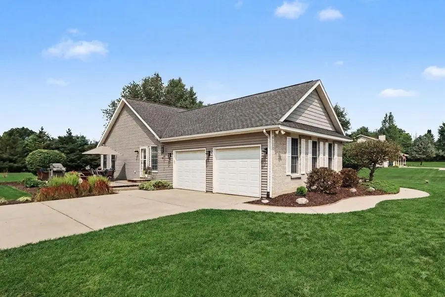 7633 N 26th, Kalamazoo, MI 49004 - #2