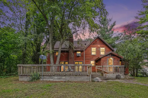 1746 104th, Otsego, MI 49078