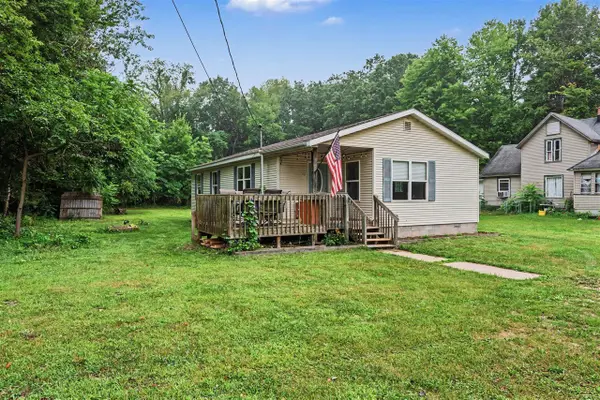 221 Lowe, Allegan, MI 49010