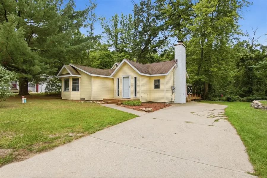 1508 E Hess Lake, Grant, MI 49327 - #2