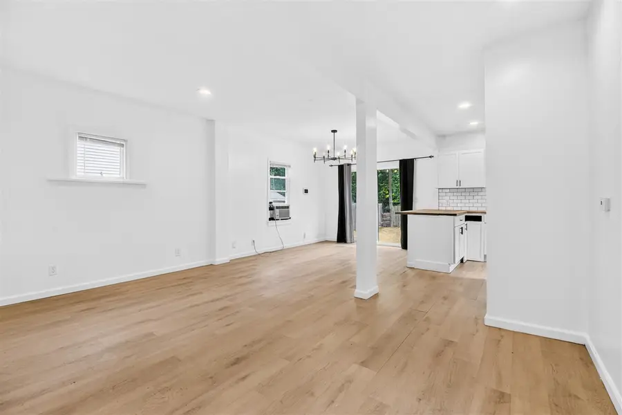 712 Fenimore, Kalamazoo, MI 49048 - #3