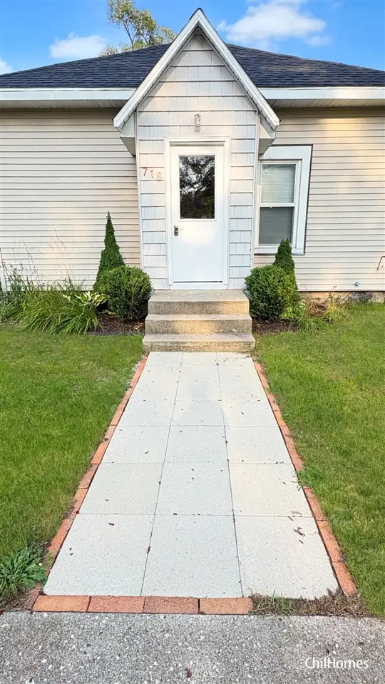 716 Root, Belding, MI 48809 - #2