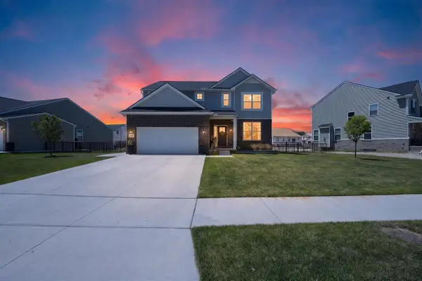 51681 Maple Leaf, Macomb, MI 48042