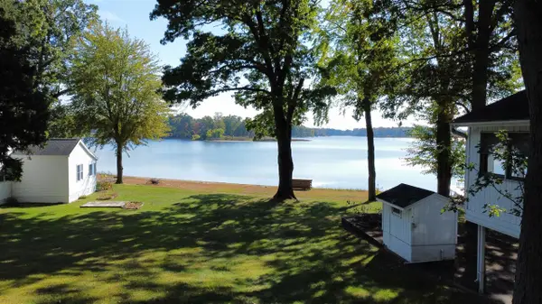 41193 N Park, Paw Paw, MI 49079