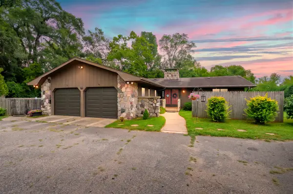 57131 Buckhorn, Three Rivers, MI 49093