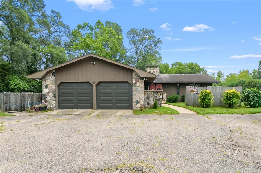 57131 Buckhorn, Three Rivers, MI 49093 - #2