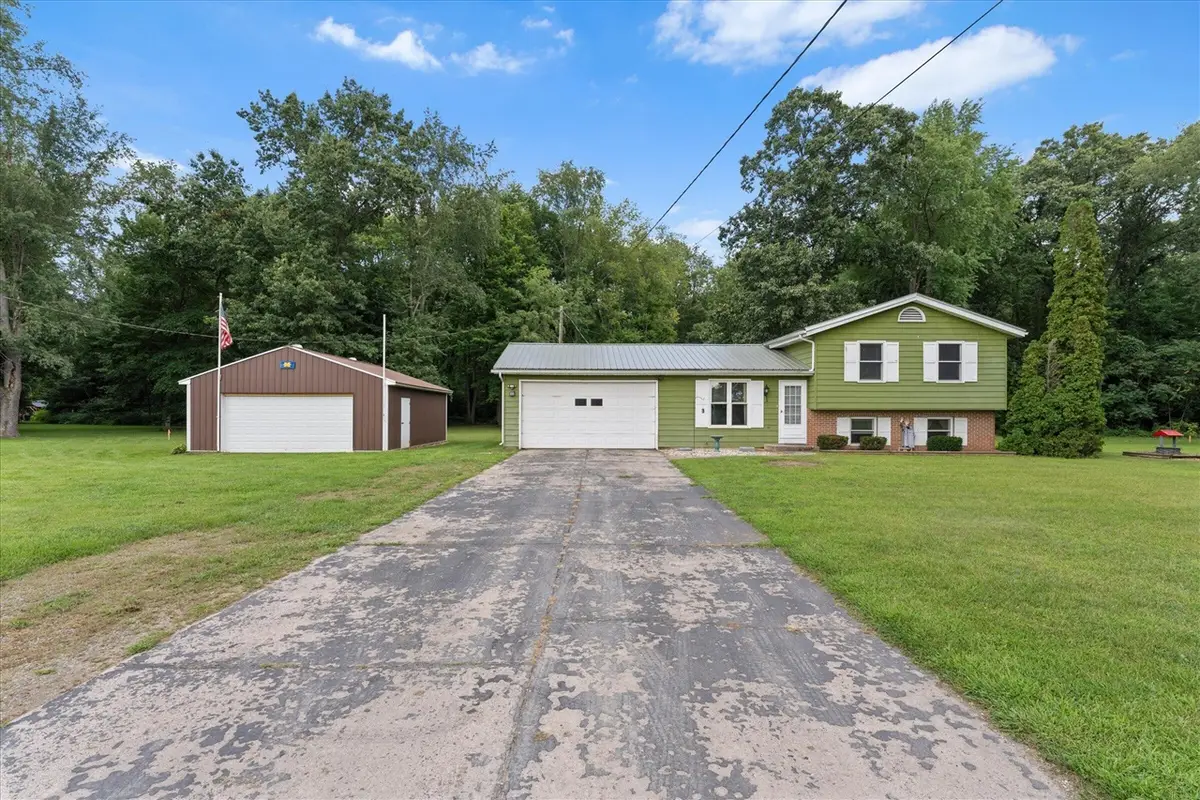 19070 State Line, Edwardsburg, MI 49112 - #1