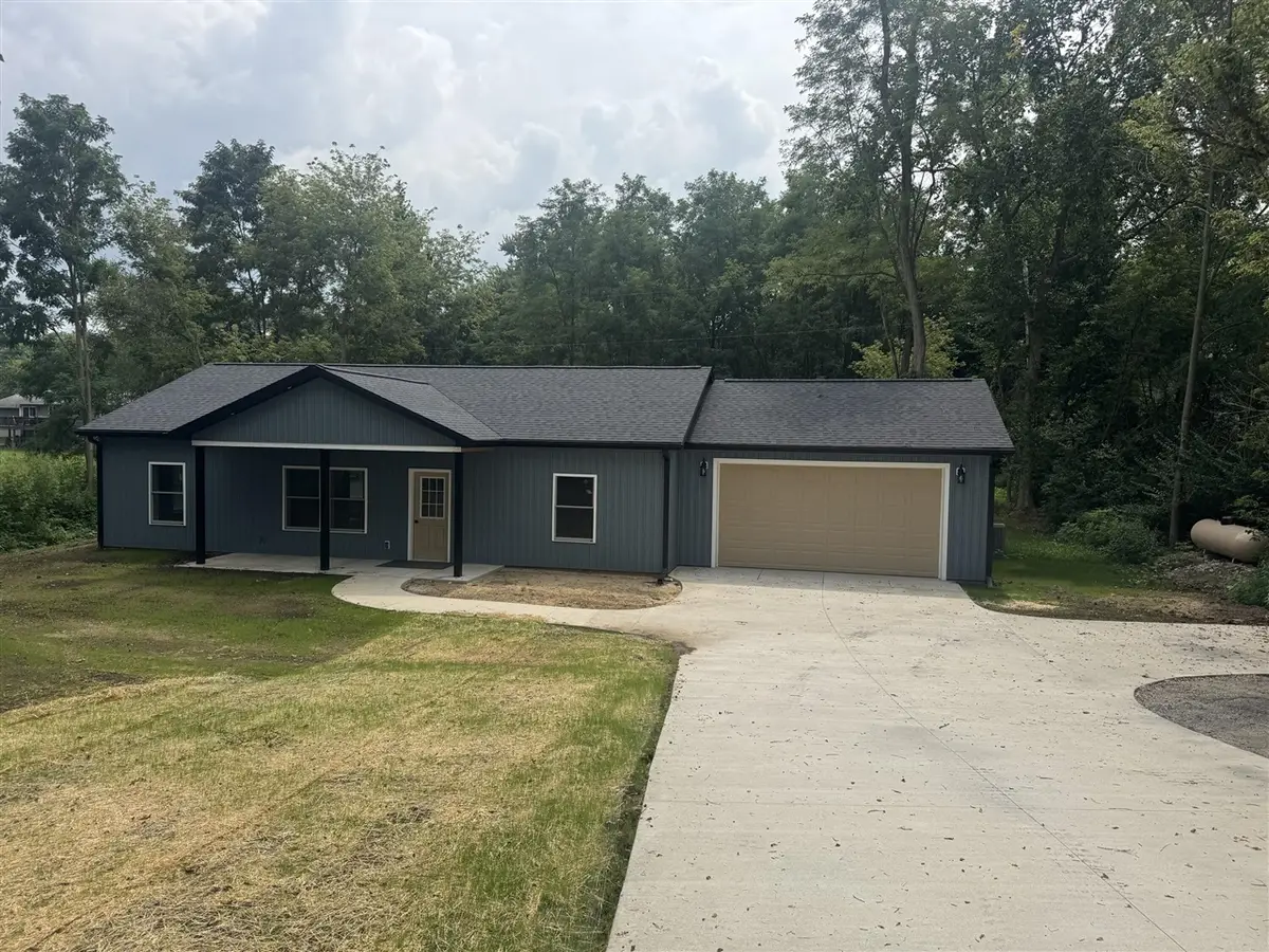 10833 Hoffman, Three Rivers, MI 49093 - #1