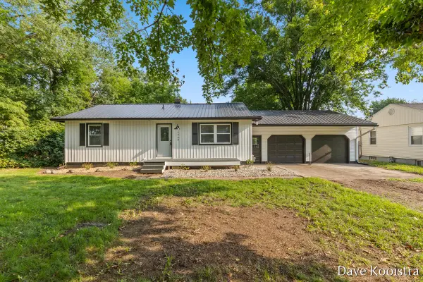 1769 Perry, Holland, MI 49424