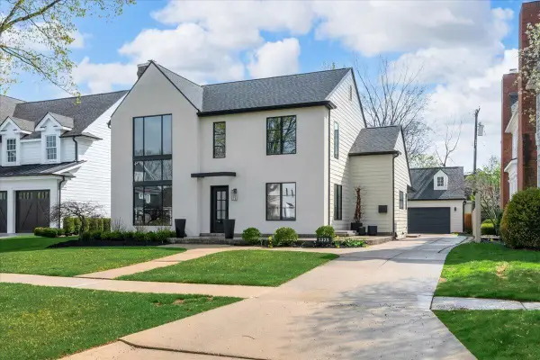 1323 Washington, Birmingham, MI 48009
