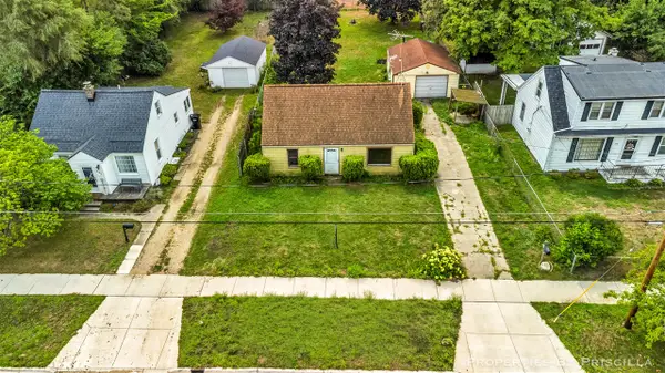 348 Ridgewood, Grand Rapids, MI 49548