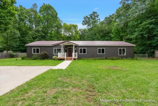 8270 Bradley, Belding, MI 48809