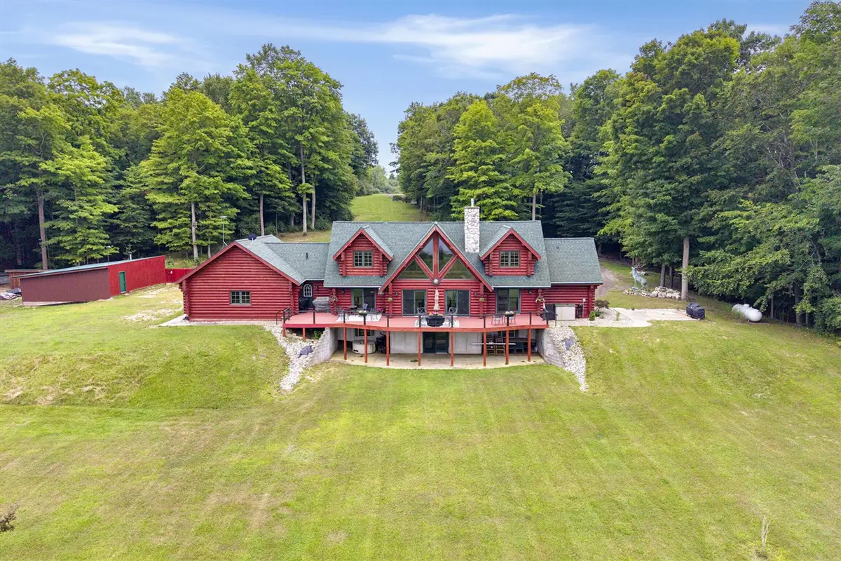 302 E Kott, Manistee, MI 49660 - #1