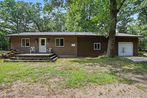 4415 E Arthur, Hesperia, MI 49421