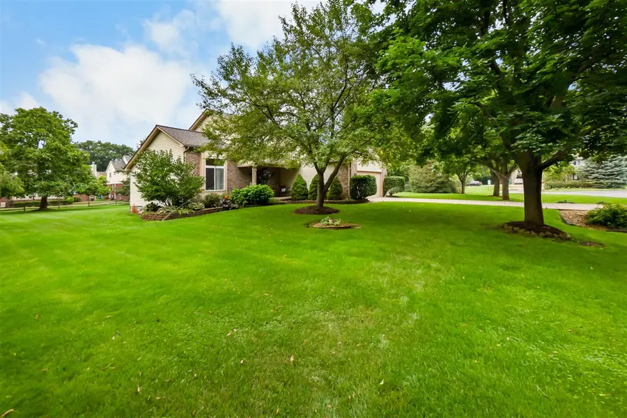 140 Marci, Commerce Township, MI 48382 - #3