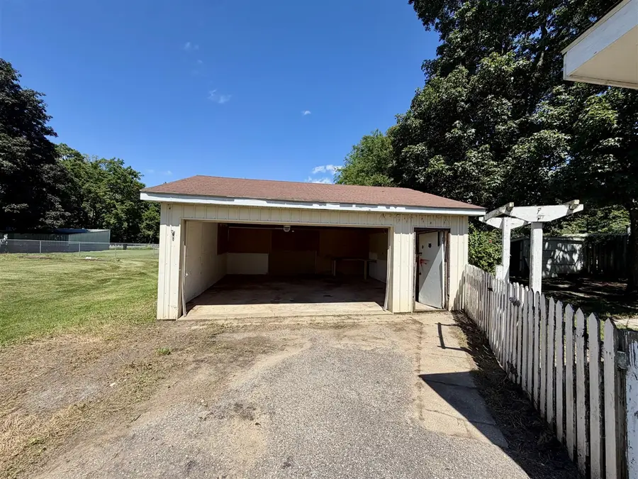 127 E Mill, Athens, MI 49011 - #3